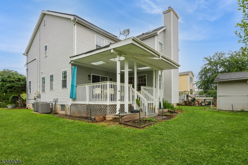 63 Clinton Ave