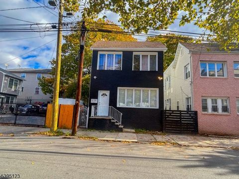 Photo of 676 S 20Th St, Newark, NJ 07103 (MLS # 3995909)