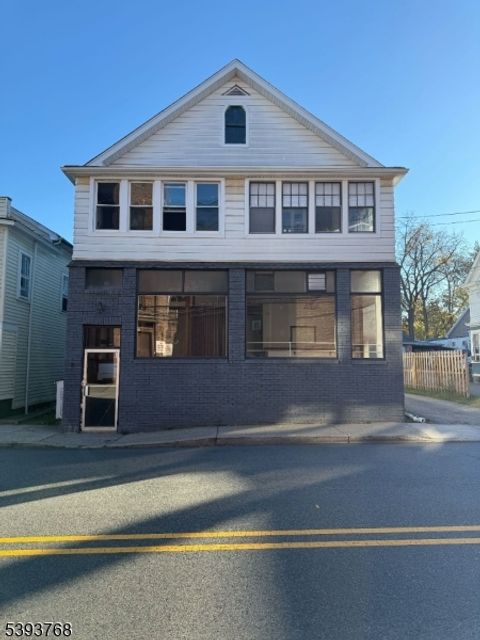 Photo of 9 Kiel Ave, Butler, NJ 07405 (MLS # 3994790)