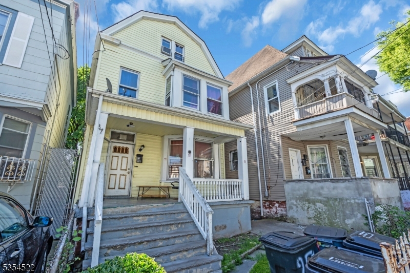 257 N 6Th St