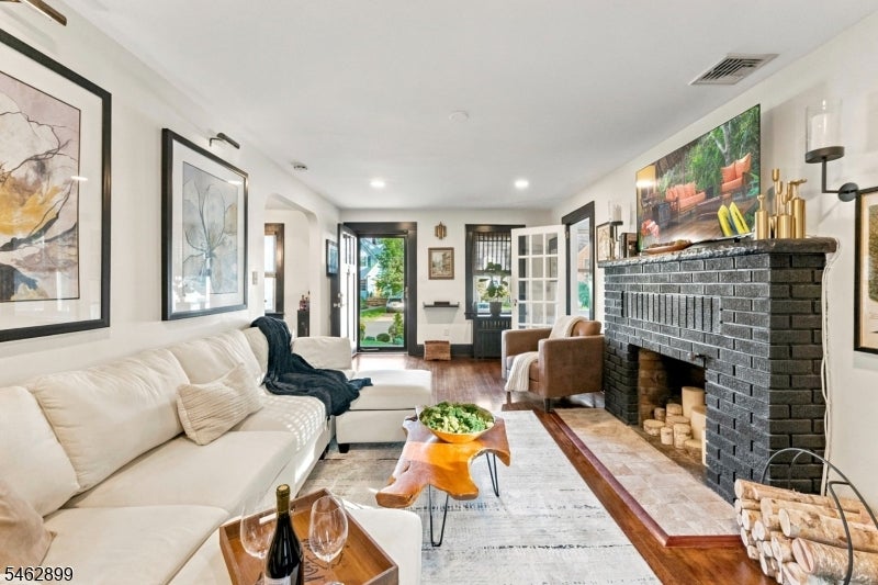 1139 Dorsey Pl