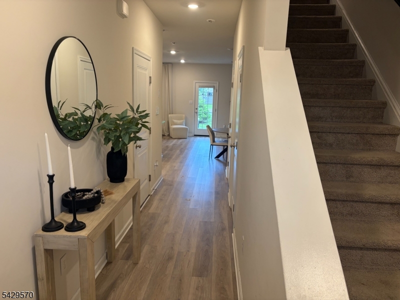 48 Nelsons Way