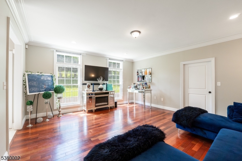 56 Rainbow Hill Rd
