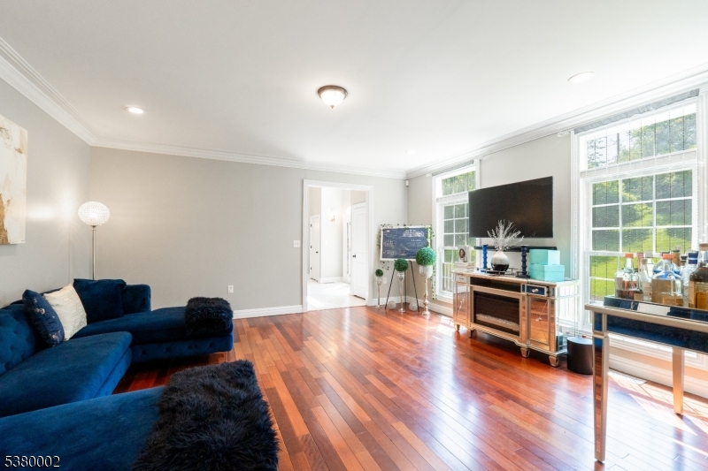 56 Rainbow Hill Rd