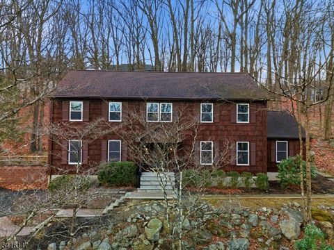 30 Cardinal Rd Allamuchy Twp. NJ 07840
