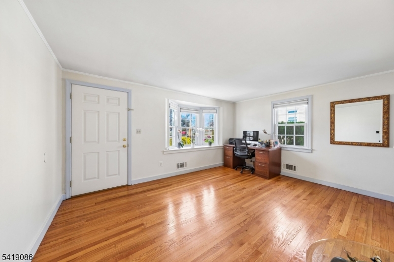 171 S Springfield Ave