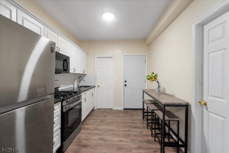 76 Mount Prospect Ave