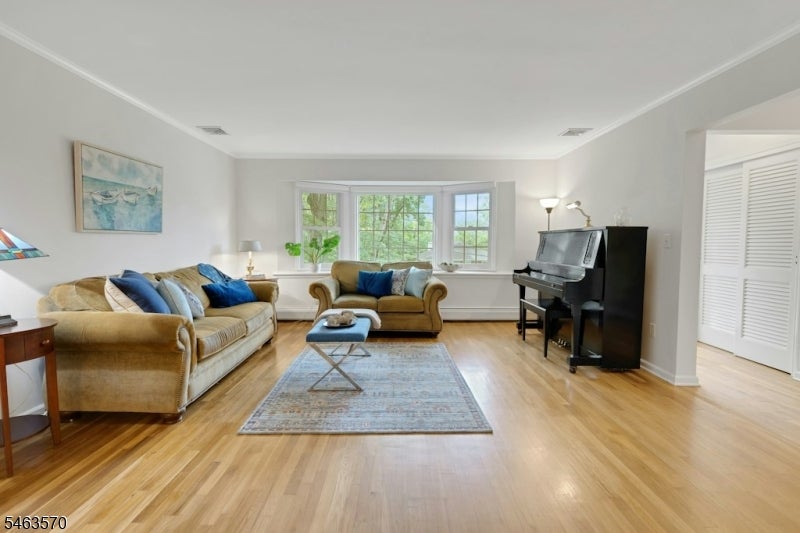 54 Yarmouth Dr