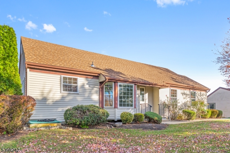 18C Benjamin Franklin Dr