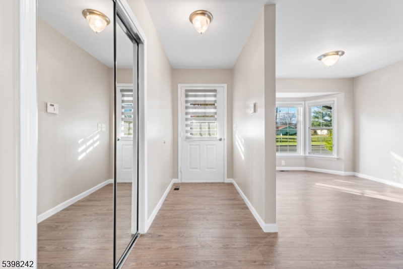 18C Benjamin Franklin Dr