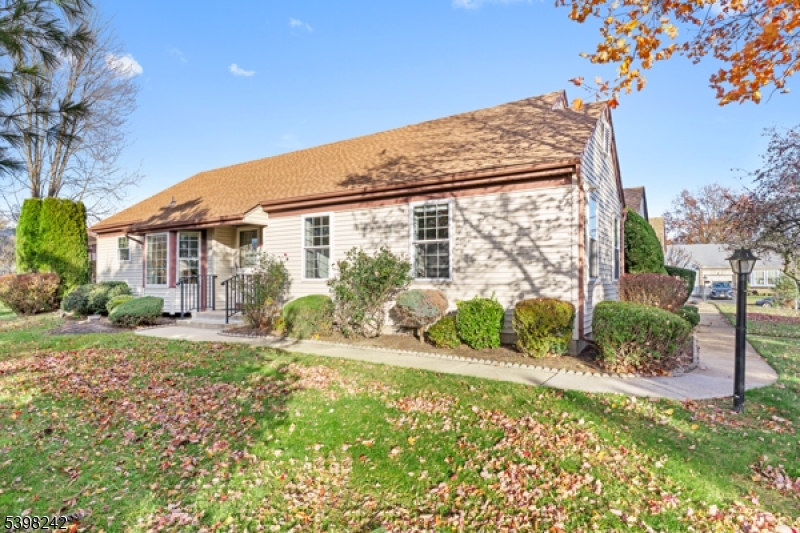 18C Benjamin Franklin Dr