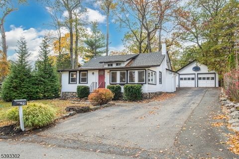 23 Summit Dr Denville Twp. NJ 07834