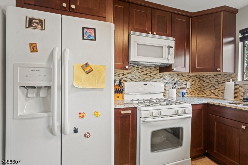 404-406 Chestnut St 39