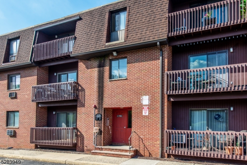 760 Mill St C10
