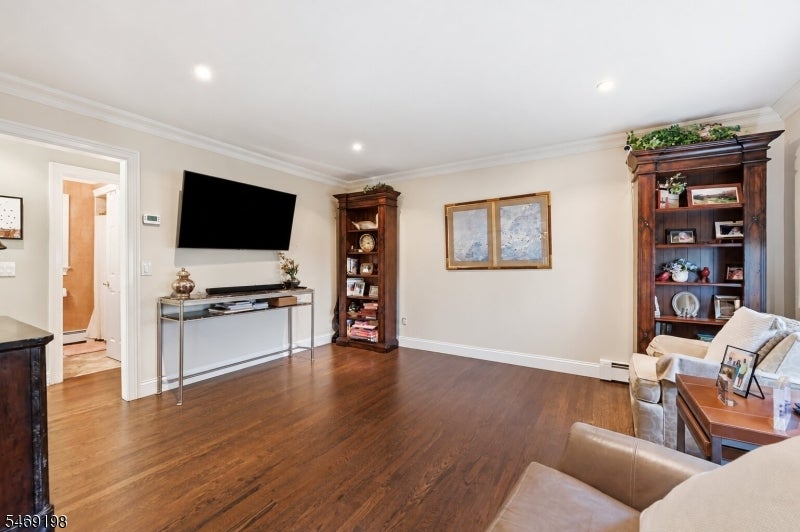 23 Puddingstone Dr