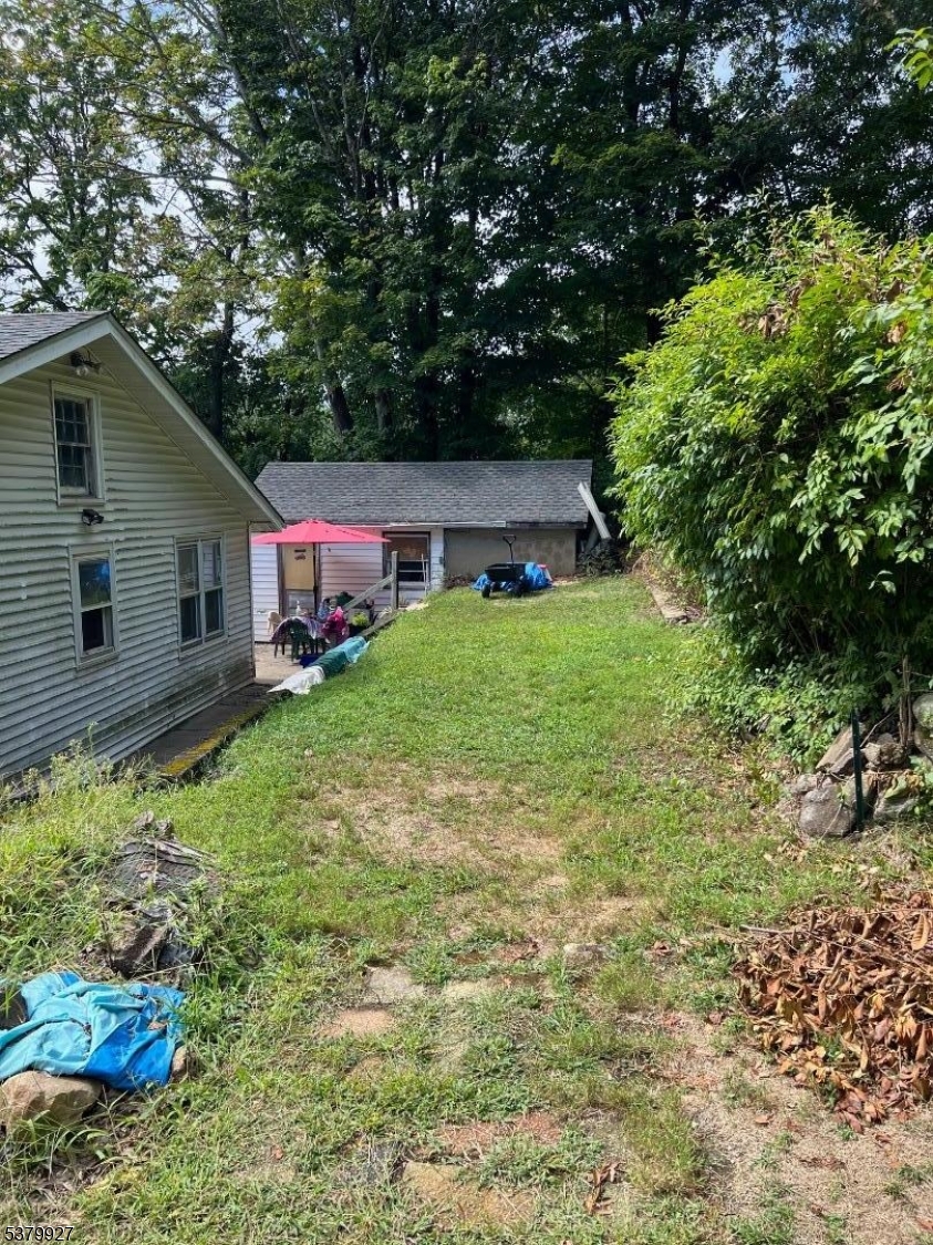 29 N Main St