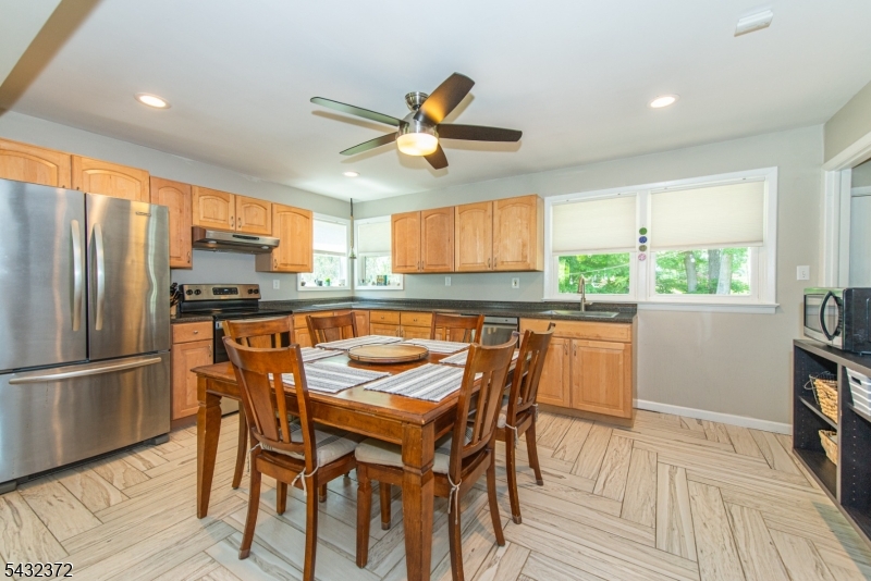 26 Lakeview Rd