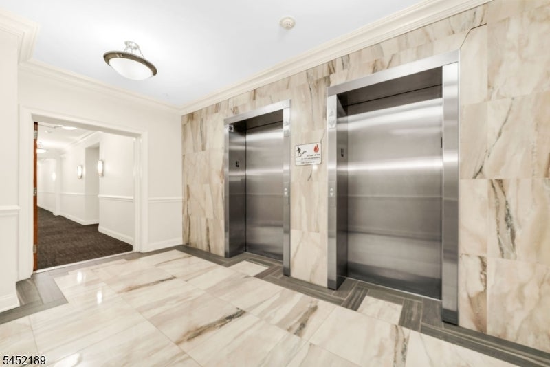 102 E Elizabeth Ave 309