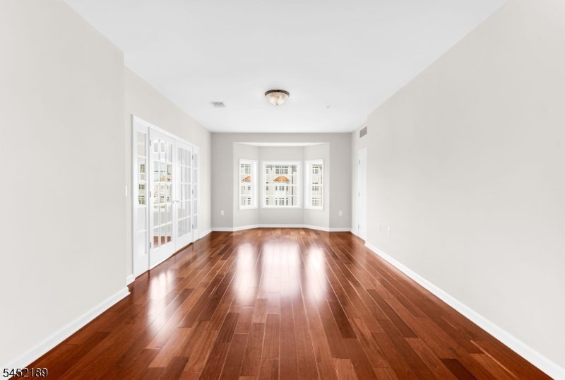 102 E Elizabeth Ave 309