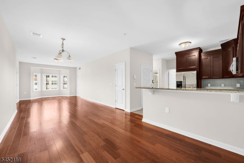 102 E Elizabeth Ave 309