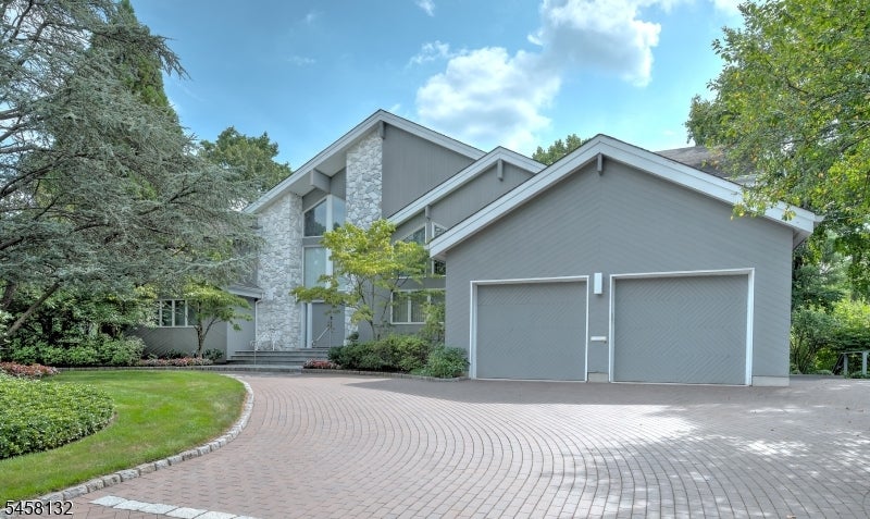 52 Edgemont Rd
