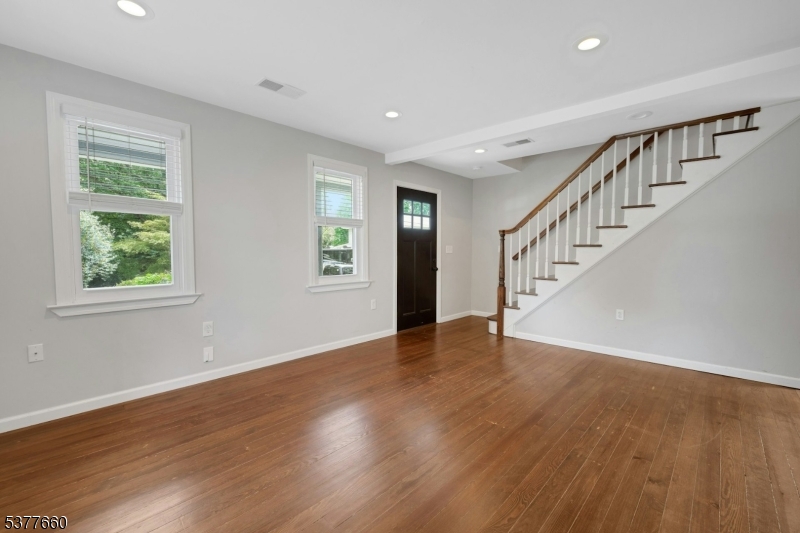 19 Montville Ave