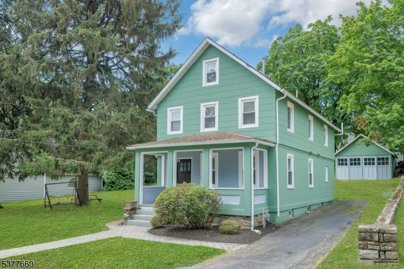 19 Montville Ave