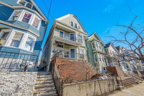 435 N 2Nd St East Newark Boro NJ 07029