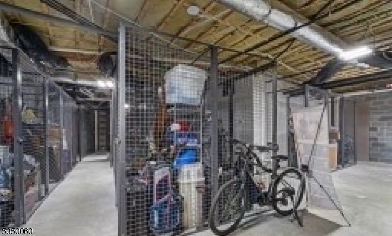 501 South Ave 208