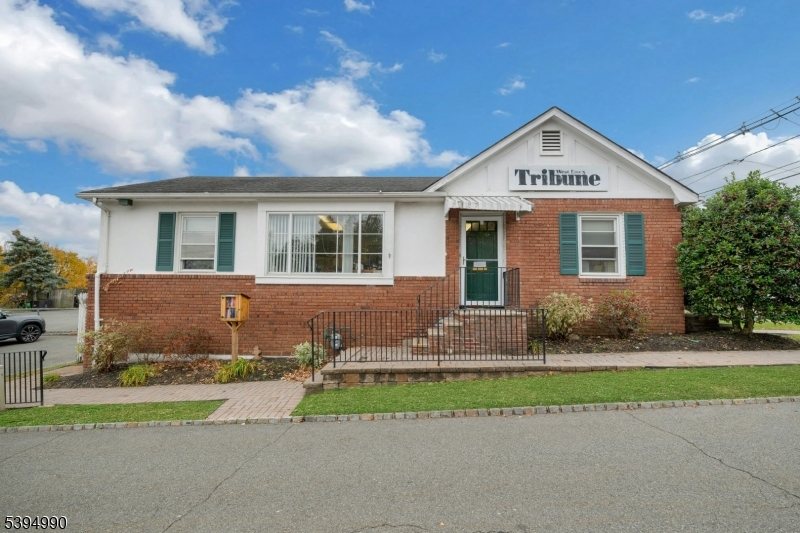 495 S Livingston Ave