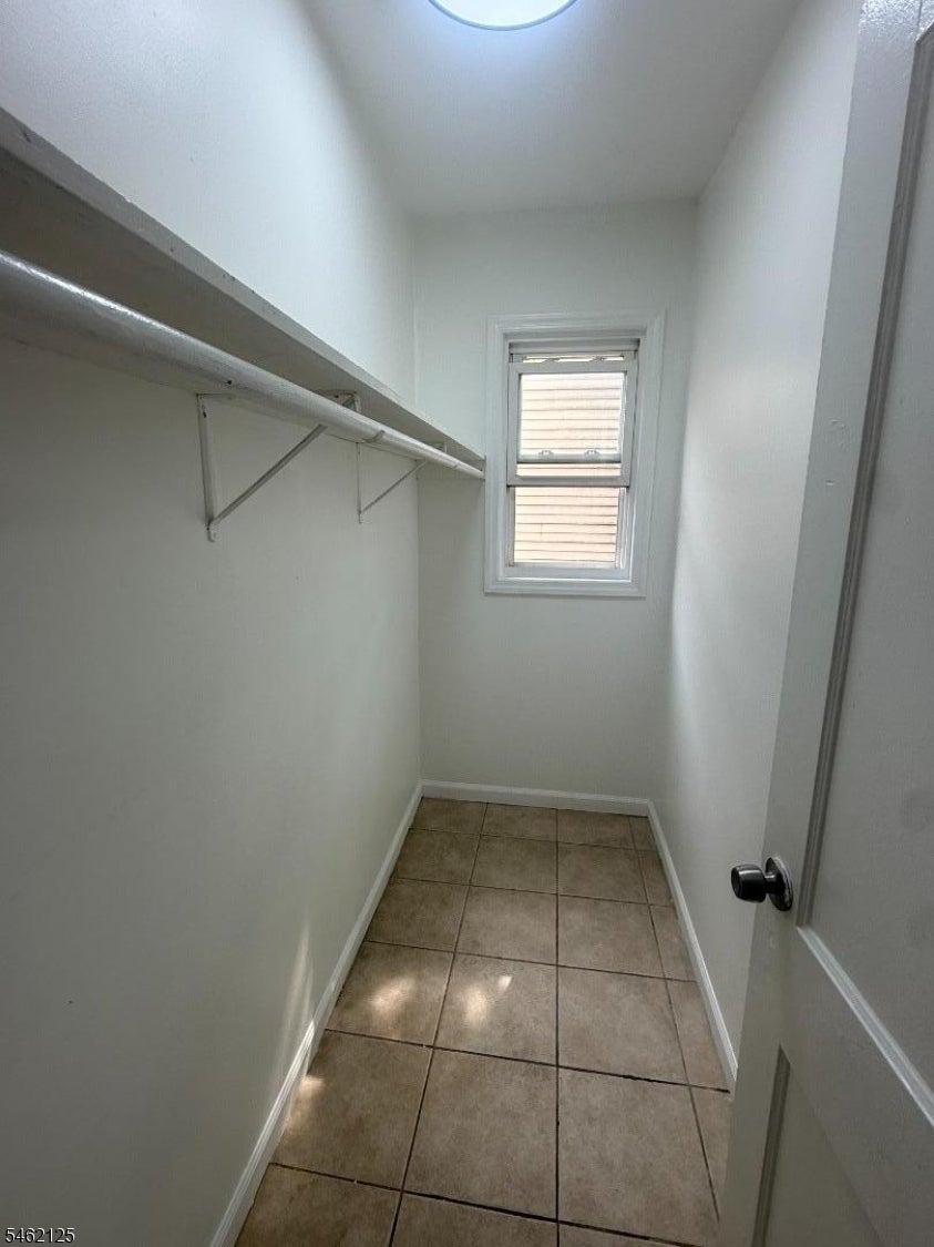 229 Alexander St 2