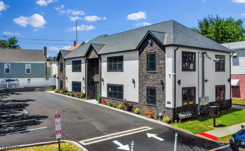 5 Milton Ave