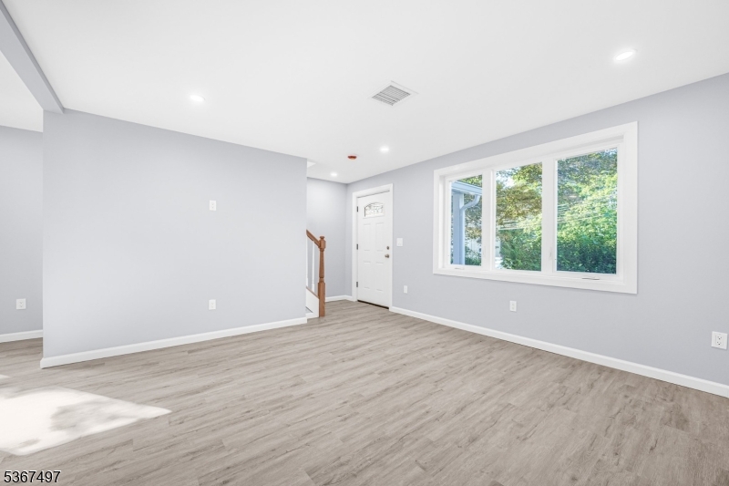 919 Cedar St