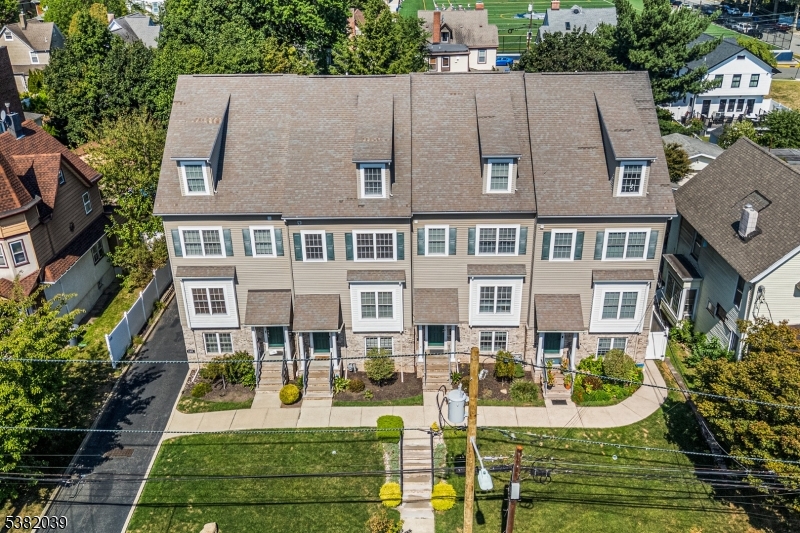 120 Chestnut Stunit C C