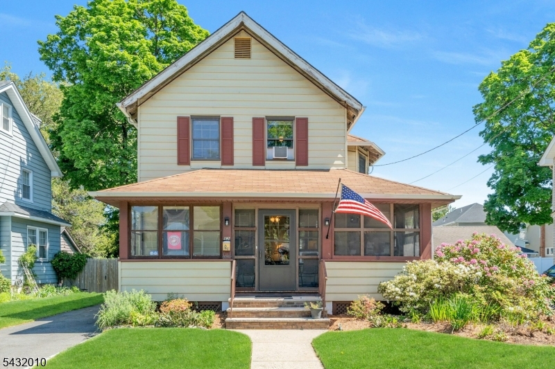 52 Terrace Ave