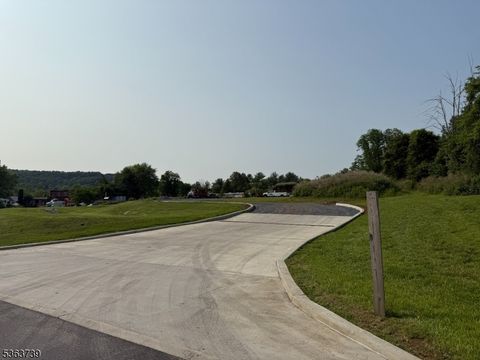 210 Belview Rd Lopatcong Twp. NJ 08865