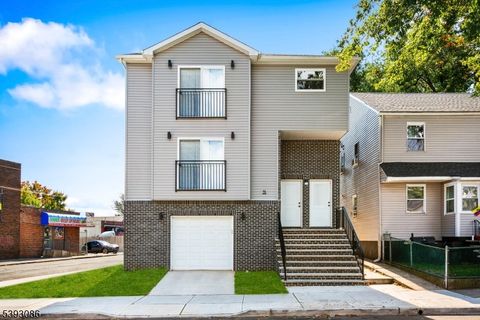 Photo of 33 Evergreen Ave, Newark, NJ 07114 (MLS # 3994315)