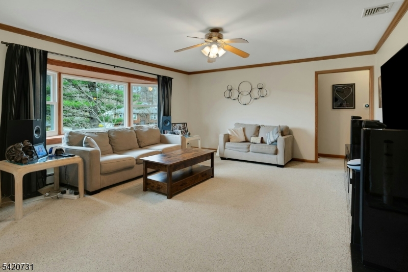 229a White Meadow Road