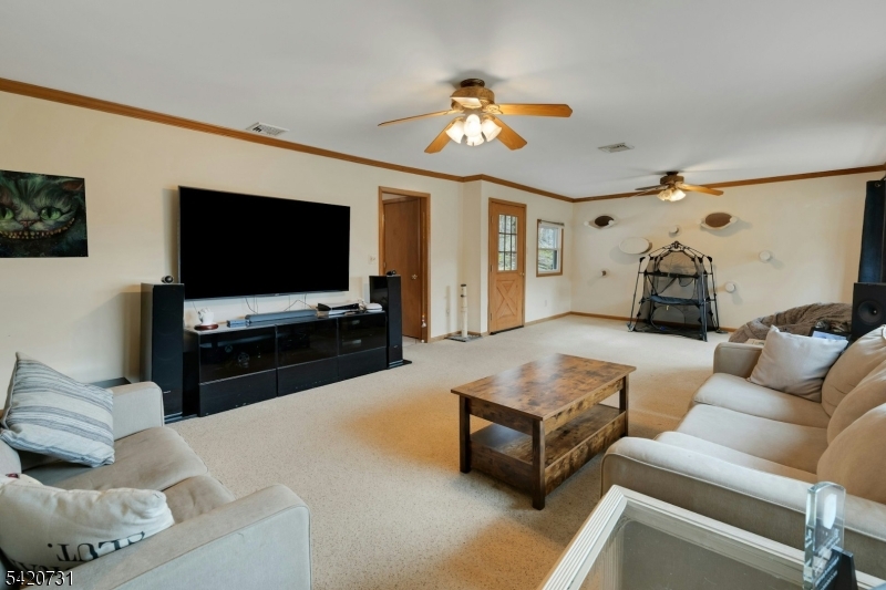 229a White Meadow Road