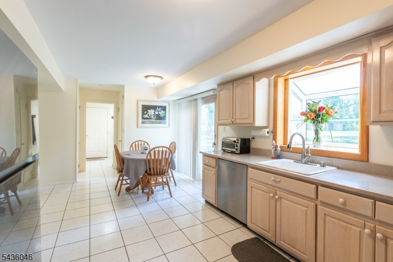 280 Farmer Rd