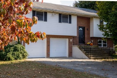 1422 Springtown Rd Alpha Boro NJ 08865