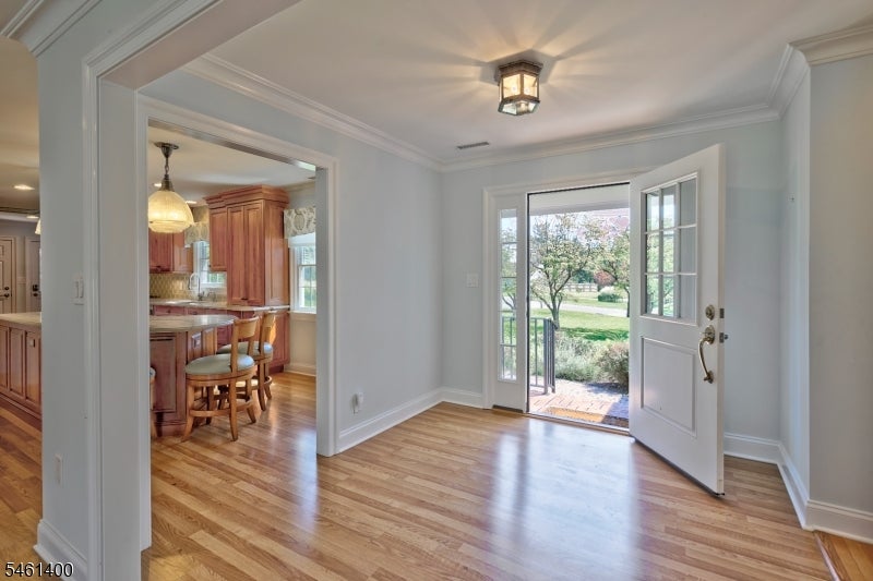 4 Brook Hollow Rd