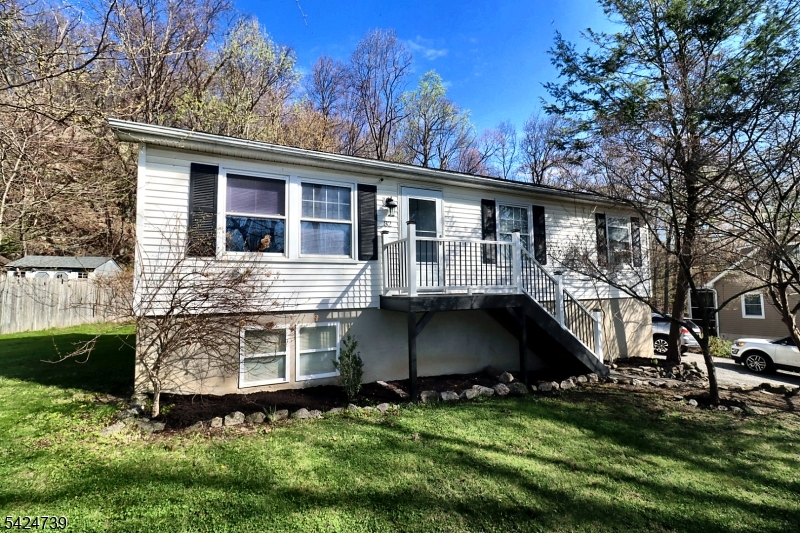 32 Panorama Dr
