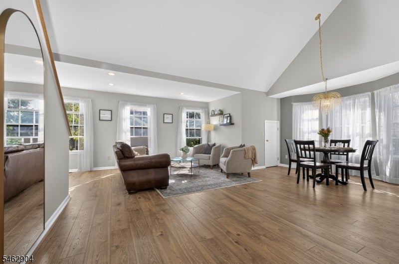 8 OAK KNOLL LANE