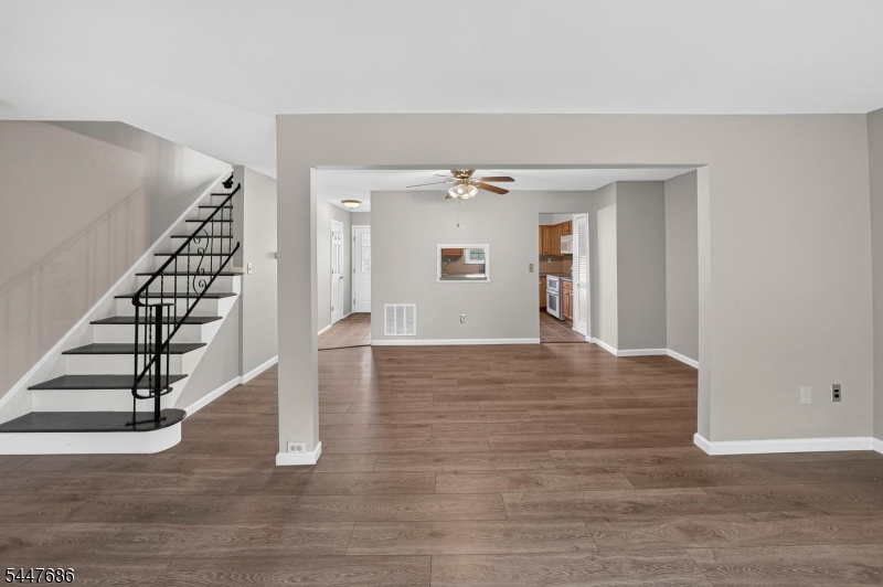 301 Windsor Ct