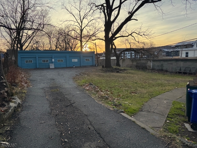 66 3Rd St