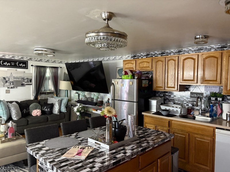 49 Hope St - AKA 119 OXFORD