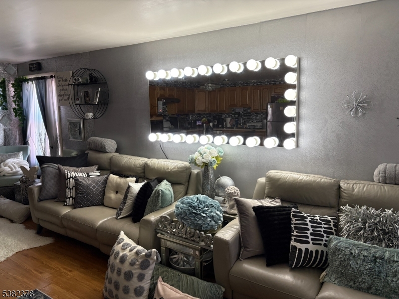 49 Hope St - AKA 119 OXFORD