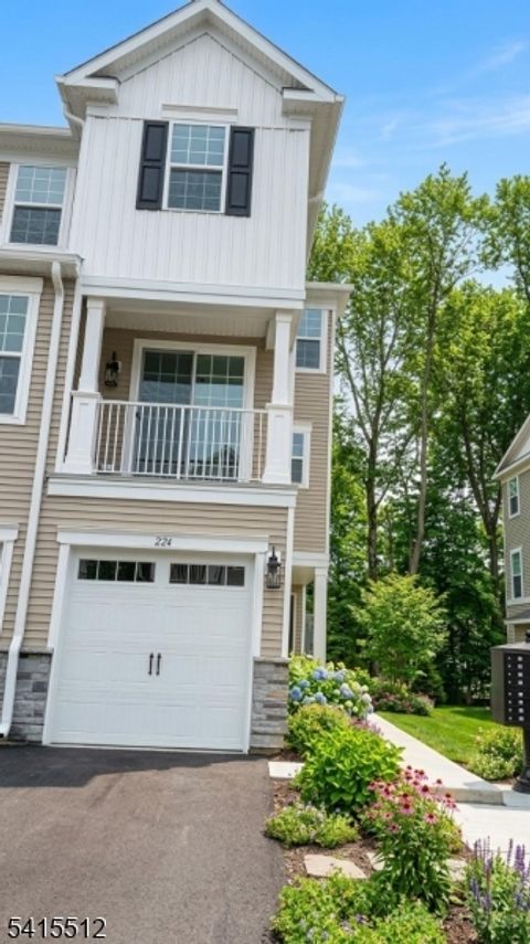 224 Myrtle Rd Warren Twp. NJ 07059