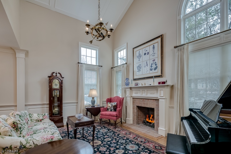 36 Hurlingham Club Road On